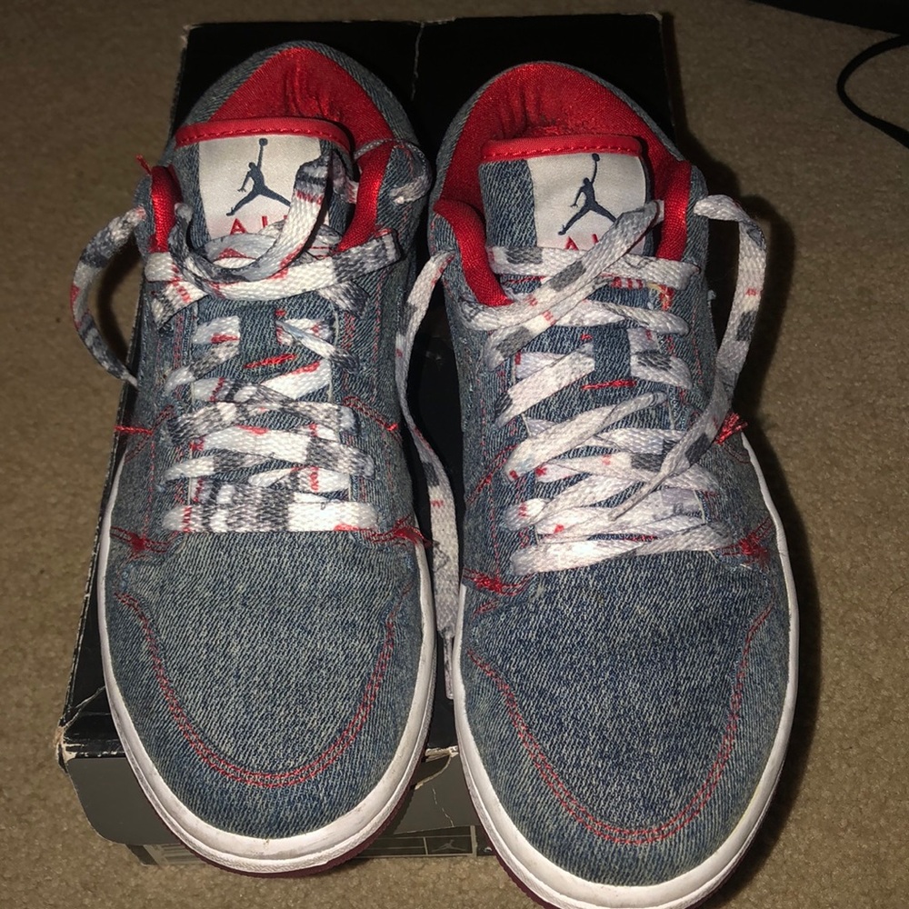 WMNS Air Jordan Retro Low CA